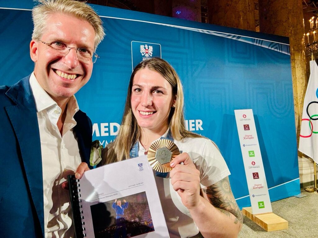 OBSERVER Geschäftsführer Florian Laszlo mit Michaela Polleres